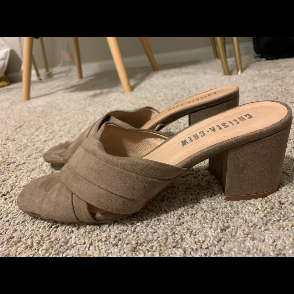 Heeled mules